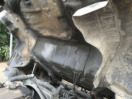 ISUZU NPR 120 รถบรรทุกน้ำมัน