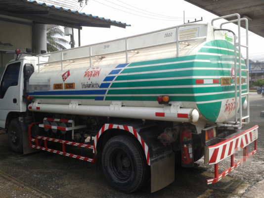 ISUZU NPR 120 รถบรรทุกน้ำมัน