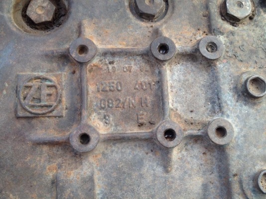 ขายเครื่องเบนซ์ พร้อมเกียร์ZF