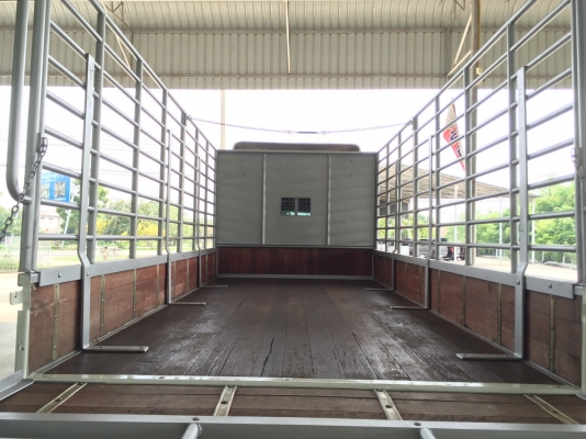 NPR หน้าตึก  150 แรง ปี 55  ยาว 5 เมตร ราคา  890,000 บาท