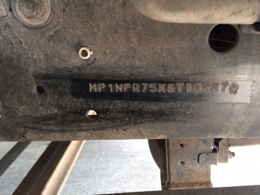 NPR หน้าตึก  150 แรง ปี 55  ยาว 5 เมตร ราคา  890,000 บาท