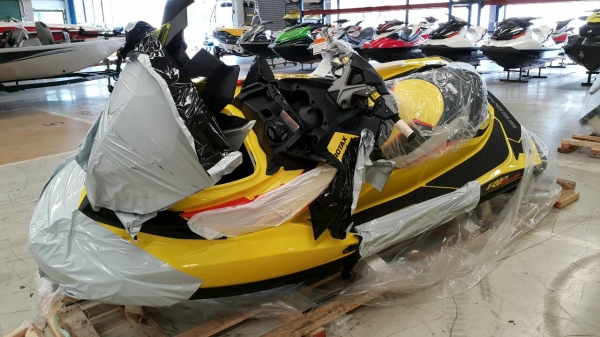 ลดราคาเจ็ทสกีใหม่ 2015 SEADOO RXPX260 หมดแล้วหมดเลย