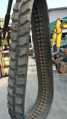 ขาย แทร็กยางสวย 1 คู่ โคมัตสุ PC40 ขนาด 72ข้อ มือสองญี่ปุ่น ขาย แทร็กยางสวย 1 คู่ โคมัตสุ PC40 ขนาด 72ข้อ มือสองญี่ปุ่น