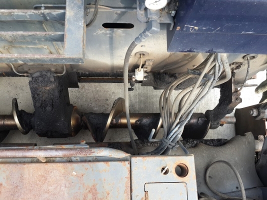 รถปูยาง Misubishi MF61WD #A2N0-3724 นำเข้าจากญี่ปุ่น ปูยางได้กว้าง 6 เมตร ติดต่อ ใหม่ 061-4194022 รถปูยาง Misubishi MF61WD #A2N0-3724 นำเข้าจากญี่ปุ่น ปูยางได้กว้าง 6 เมตร ติดต่อ ใหม่ 061-4194022