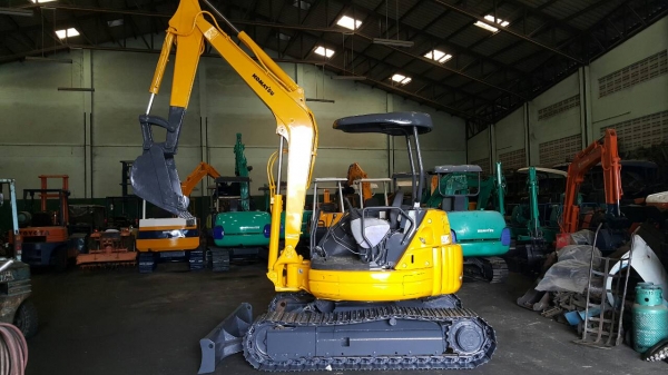 ขาย รถขุด KOMATSU รุ่น PC45MR-1-  มือสองญี่ปุ่น แทร็กเหล็ก สลักแน่น ทุกส่วน มือถือ/LINE ID : 0818753444