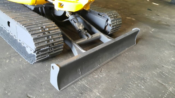 ขาย รถขุด KOMATSU รุ่น PC45MR-1-  มือสองญี่ปุ่น แทร็กเหล็ก สลักแน่น ทุกส่วน มือถือ/LINE ID : 0818753444