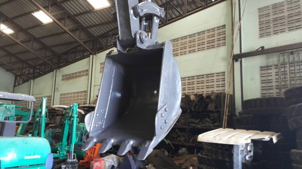 ขาย รถขุด KOMATSU รุ่น PC45MR-1-  มือสองญี่ปุ่น แทร็กเหล็ก สลักแน่น ทุกส่วน มือถือ/LINE ID : 0818753444