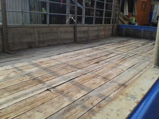 ขายหกล้อ ISUZU NQR 150 แรง ปี 47 พวงมาลัยพาเวอร์แอร์เย็นเจี็ยบเทอร์โบ