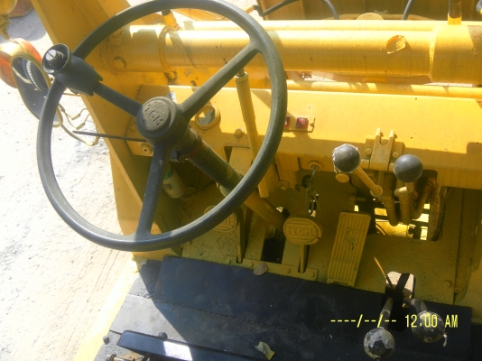 ขายรถตักTCM SD12Z4เครื่องอีซูซุเก่านอกราคาถูก135000บาทนใจโทร0816426706