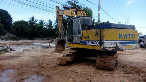 **339,000 บ.ต่อรอง/// แบคโฮ200 KATO HD-700 V1 พร้อมใช้ **ขาย KATO HD-700 แบคโฮ ขนาด200 สภาพดี พร้อมใช้ ราคาเบา HYD.EXCAVATOR KATO HD-700 V1 (เทียบเท่าPC-200) เครื่องMITSUBISHI 6D15-Turbo 6สูบ ปั้มK3V เครื่องดี แน่น ปั้มดี แรงดี ทำงานดี เร็วครับ (ปรู๊ดปร๊า