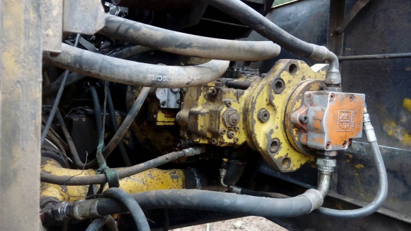 **339,000 บ.ต่อรอง/// แบคโฮ200 KATO HD-700 V1 พร้อมใช้ **ขาย KATO HD-700 แบคโฮ ขนาด200 สภาพดี พร้อมใช้ ราคาเบา HYD.EXCAVATOR KATO HD-700 V1 (เทียบเท่าPC-200) เครื่องMITSUBISHI 6D15-Turbo 6สูบ ปั้มK3V เครื่องดี แน่น ปั้มดี แรงดี ทำงานดี เร็วครับ (ปรู๊ดปร๊า