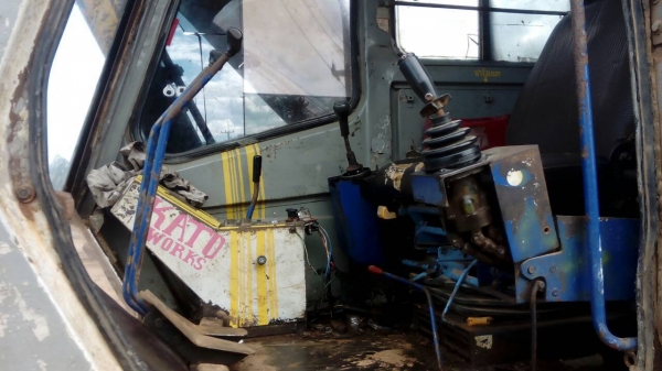 **339,000 บ.ต่อรอง/// แบคโฮ200 KATO HD-700 V1 พร้อมใช้ **ขาย KATO HD-700 แบคโฮ ขนาด200 สภาพดี พร้อมใช้ ราคาเบา HYD.EXCAVATOR KATO HD-700 V1 (เทียบเท่าPC-200) เครื่องMITSUBISHI 6D15-Turbo 6สูบ ปั้มK3V เครื่องดี แน่น ปั้มดี แรงดี ทำงานดี เร็วครับ (ปรู๊ดปร๊า