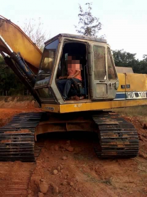 **339,000 บ.ต่อรอง/// แบคโฮ200 KATO HD-700 V1 พร้อมใช้ **ขาย KATO HD-700 แบคโฮ ขนาด200 สภาพดี พร้อมใช้ ราคาเบา HYD.EXCAVATOR KATO HD-700 V1 (เทียบเท่าPC-200) เครื่องMITSUBISHI 6D15-Turbo 6สูบ ปั้มK3V เครื่องดี แน่น ปั้มดี แรงดี ทำงานดี เร็วครับ (ปรู๊ดปร๊า