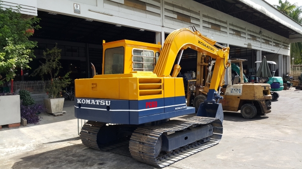 ขาย รถขุด KOMATSU รุ่น PC60-2-  มือสองญี่ปุ่น แทร็กเหล็ก สลักแน่น ทุกส่วน มือถือ/LINE ID : 0818753444