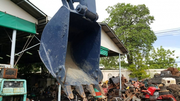 ขาย รถขุด KOMATSU รุ่น PC60-2- มือสองญี่ปุ่น แทร็กเหล็ก สลักแน่น ทุกส่วน มือถือ/LINE ID : 0818753444 ขาย รถขุด KOMATSU รุ่น PC60-2- มือสองญี่ปุ่น แทร็กเหล็ก สลักแน่น ทุกส่วน มือถือ/LINE ID : 0818753444