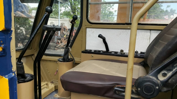 ขาย รถขุด KOMATSU รุ่น PC60-2- มือสองญี่ปุ่น แทร็กเหล็ก สลักแน่น ทุกส่วน มือถือ/LINE ID : 0818753444 ขาย รถขุด KOMATSU รุ่น PC60-2- มือสองญี่ปุ่น แทร็กเหล็ก สลักแน่น ทุกส่วน มือถือ/LINE ID : 0818753444