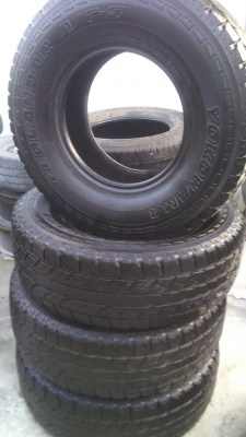 ขายยางโยโก 285/75R16 ยางปี 11 สภาพสวย