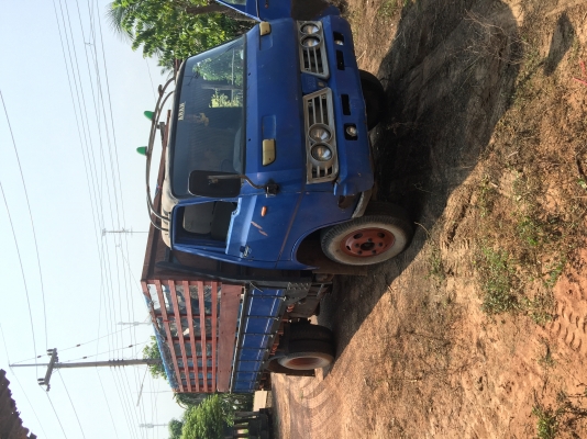 ขาย 6ล้อ 100 แรง มีทะเบียน แต่ไม่มีชุดโอน แจ้ง ม 79 ไว้