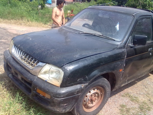 รถกระบะ สตราด้าตอนเดียวปี 39