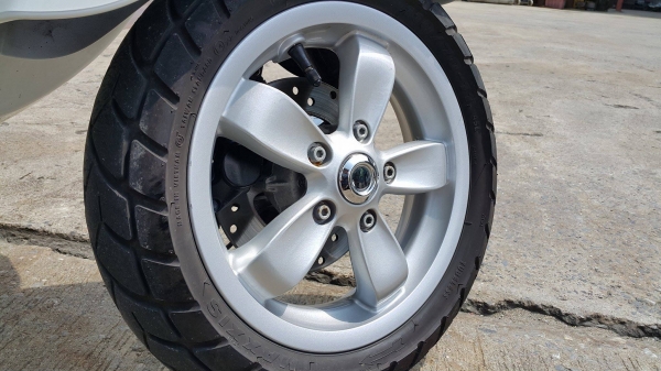 Vespa Primavera 150 3vie 2014 วิ่งน้อย สวยๆ ขายถูกๆ ต่อรองได้ครับ Vespa Primavera 150 3vie 2014 วิ่งน้อย สวยๆ ขายถูกๆ ต่อรองได้ครับ