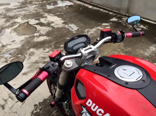 DUCATI 795 ปี2012 สภาพนางฟ้าครับ ไมล์5000โลคับ มาพร้อมของแต่งเต็มๆคัน DUCATI 795 ปี2012 สภาพนางฟ้าครับ ไมล์5000โลคับ มาพร้อมของแต่งเต็มๆคัน