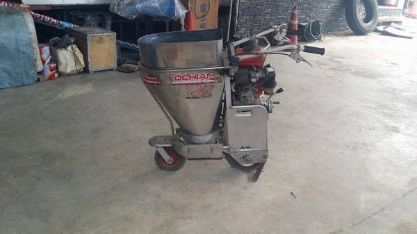 เครื่องหยอดปุ๋ย OCHIAI รุ่น SR-8W เก่าญี่ปุ่น สภาพพร้อมใช้งาน เครื่องยนต์แรงและติดง่าย