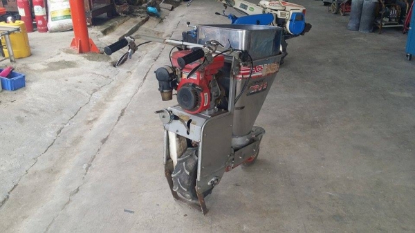 เครื่องหยอดปุ๋ย OCHIAI รุ่น SR-8W เก่าญี่ปุ่น สภาพพร้อมใช้งาน เครื่องยนต์แรงและติดง่าย