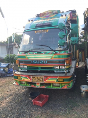 ขายรถสิบล้อ ISUZU ร็อกกี้