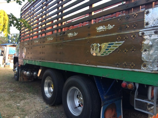 ขายรถสิบล้อ ISUZU ร็อกกี้ 175 แรงม้า เพลาเดียว