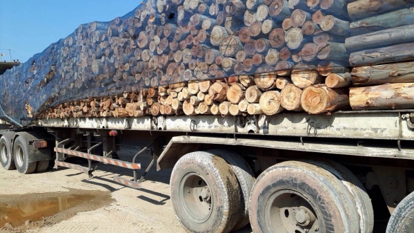 ขายด่วน  หางพื้นเรียบสามเพลา  อุ่รวมทวี  ปี 53  พร้อมใช้งาน เอกสารพร้อม