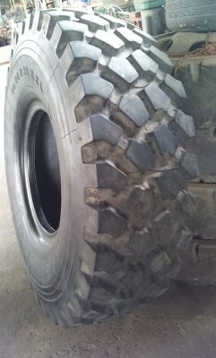 ขายยาง\% 14.00R20 เรเดียล สภาพดี