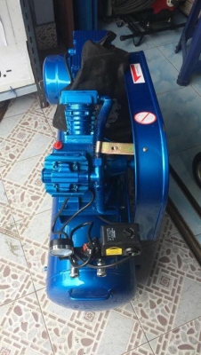 ขายปั้มลม 2สูบ60ลิตร ราคาถูกครับ ขายปั้มลม 2สูบ60ลิตร ราคาถูกครับ