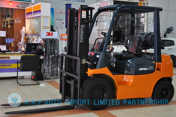 ขายรถโฟล์คลิฟท์มือสอง TOYOTA รุ่น 7FG20 ราคา xxx,xxx บาท นำเข้าจากประเทศญี่ปุ่น 100\% ไม่เคยใช้งานในไทย