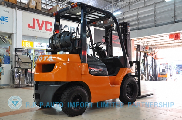 ขายรถโฟล์คลิฟท์มือสอง TOYOTA รุ่น 7FG20 ราคา xxx,xxx บาท นำเข้าจากประเทศญี่ปุ่น 100\% ไม่เคยใช้งานในไทย