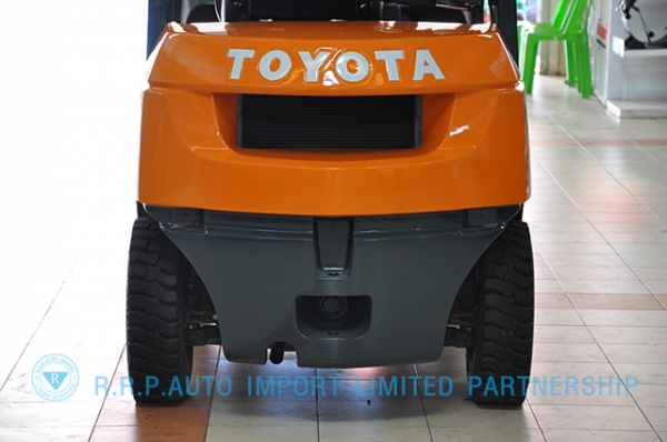 ขายรถโฟล์คลิฟท์มือสอง TOYOTA รุ่น 7FG20 ราคา xxx,xxx บาท นำเข้าจากประเทศญี่ปุ่น 100\% ไม่เคยใช้งานในไทย