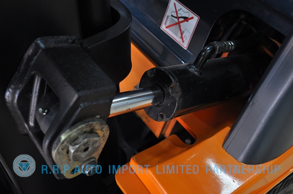 ขายรถโฟล์คลิฟท์มือสอง TOYOTA รุ่น 7FG20 ราคา xxx,xxx บาท นำเข้าจากประเทศญี่ปุ่น 100\% ไม่เคยใช้งานในไทย