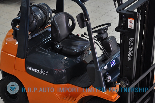 ขายรถโฟล์คลิฟท์มือสอง TOYOTA รุ่น 7FG20 ราคา xxx,xxx บาท นำเข้าจากประเทศญี่ปุ่น 100\% ไม่เคยใช้งานในไทย