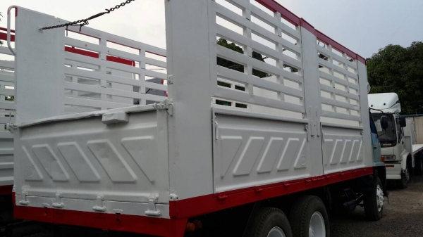 ขายกะบะ  ล่องไม่ดั้มสามมิตร. ยาว6 เมตร  ถอดจาก isuzu