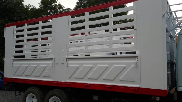 ขายกะบะ  ล่องไม่ดั้มสามมิตร. ยาว6 เมตร  ถอดจาก isuzu