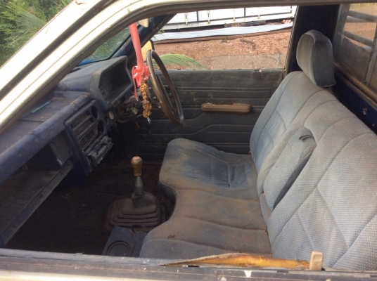 รถกระบะ Mazda วางเครื่องToyota (2L) ภาษีขาด 8 ปี รถขับใช้งานได้ปรกติ ขาย 20,000 บาท ศุภากร 081-1903107 , 081-4252943 รถกระบะ Mazda วางเครื่องToyota (2L) ภาษีขาด 8 ปี รถขับใช้งานได้ปรกติ ขาย 20,000 บาท ศุภากร 081-1903107 , 081-4252943