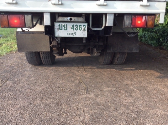 ISUZU 6ล้อNKR ปี 2012  (หัวการ์ตูน) เครื่อง120แรง (ฝาขาว) พวงมาลัยพาว์เวอร์ กระจกไฟฟ้า แอร์ วิทยุ เทป เครื่องดี ครัทซีสวย พื้นปูเหล็ก ยางดีทุกเส้น (เสริมแหนบพร้อมใช้งาน) ขาย 350,000 บาท (ศุภากร 081-1903107 , 081-4252943)