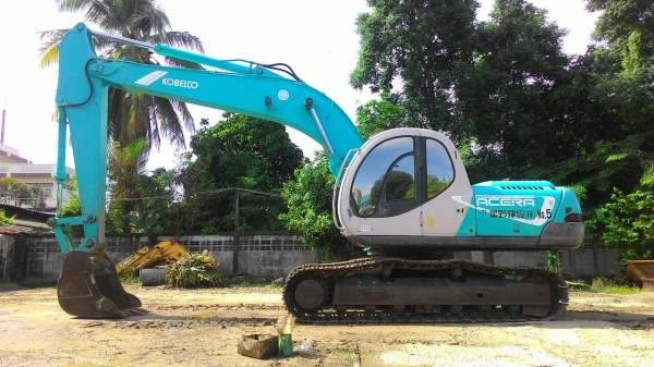 ขาย KOBELCO SK200-2 มาร์คไฟว์  สภาพสวย  สนใจลองระบบพร้อมต่อรองราคาได้ที่หน้าร้าน เปิดบริการทุกวัน  โทร 089-3818694 ดวงนภา