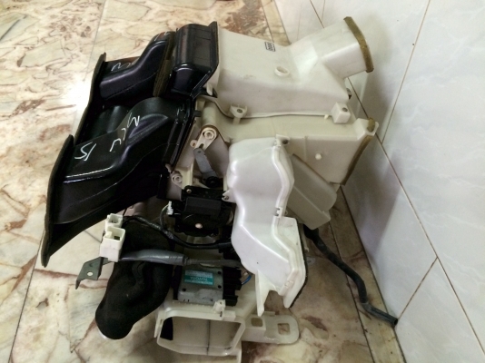 ขายตู้แอร์ TOYOTA HARRIER RX300 ปี 2000 ของแท้ญี่ปุ่น ขายตู้แอร์ TOYOTA HARRIER RX300 ปี 2000 ของแท้ญี่ปุ่น