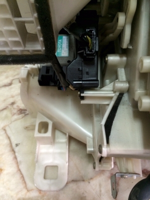 ขายตู้แอร์ TOYOTA HARRIER RX300 ปี 2000 ของแท้ญี่ปุ่น