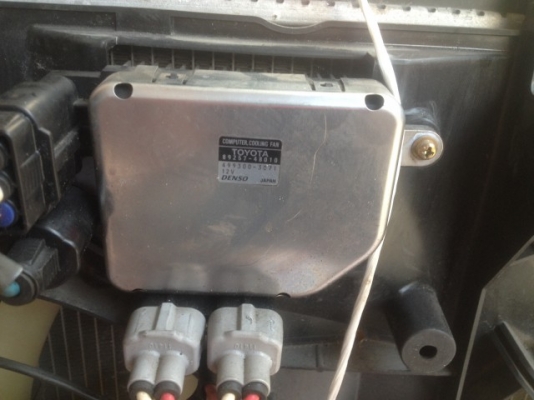 หม้อน้ำติดพัดลม TOYOTA ESTIMA ACR30 เก่าญี่ปุ่นเเท้สภาพสวย