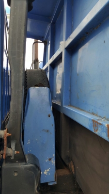 รถอีซูซู 6 ล้อดั้ม NKR 130 แรงม้า. ปี 47.    สนใจติดต่อ  081 - 6079515