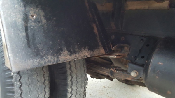 รถอีซูซู 6 ล้อดั้ม NKR 130 แรงม้า. ปี 47.    สนใจติดต่อ  081 - 6079515