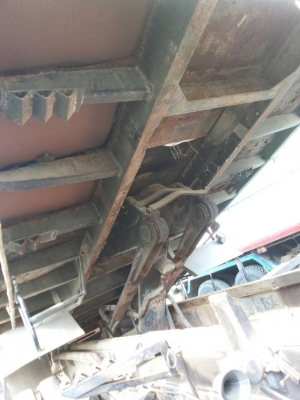 รถบรรทุก 10 ล้อ 1 เพลา HINO KT725 เครื่อง 168 แรง ช่วงล่างใหญ่เฟื่องท้ายใหญ่ เบรคทิฟฟี่ พวงมาลัยเพาเวอร์ ราคา 460,000 บ.