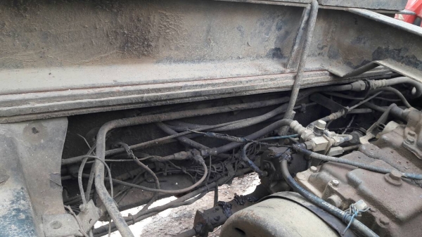 รถมิตซู 10 ล้อดั้ม FN527 M - A  / 190 แรงม้า.    สนใจติดต่อ  081 - 6079515