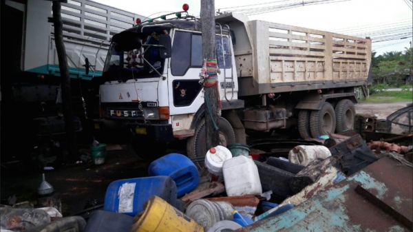 รถมิตซู 10 ล้อดั้ม FN527 M - A  / 190 แรงม้า.    สนใจติดต่อ  081 - 6079515